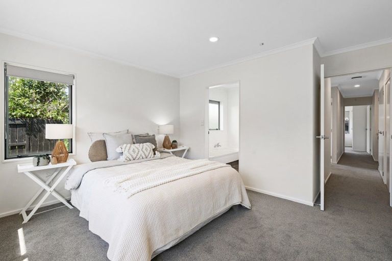 Photo of property in 37 Lavender Place, Papamoa Beach, Papamoa, 3118