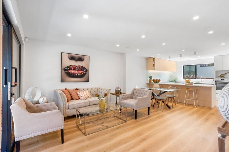 Photo of property in 5/26 Morton Avenue, Forrest Hill, Auckland, 0620