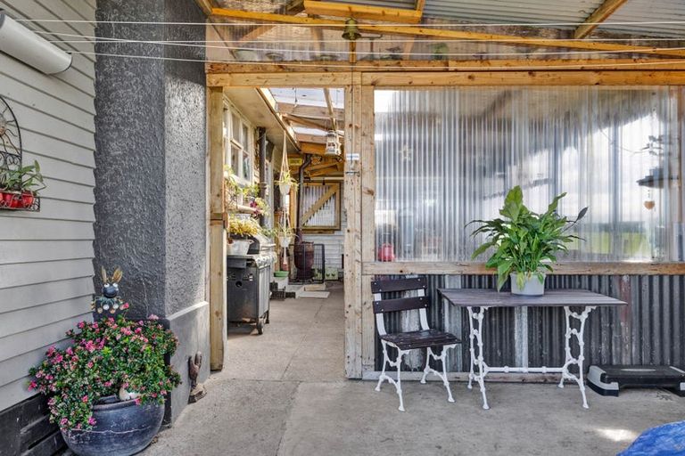 Photo of property in 325 Matangara Road, Hawera, 4672