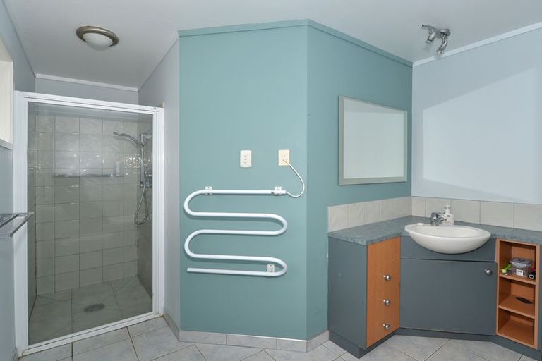 Photo of property in 19 Butler Place, Te Kamo, Whangarei, 0112