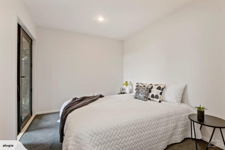 Photo of property in 2/272 Major Hornbrook Road, Mount Pleasant, Christchurch, 8081