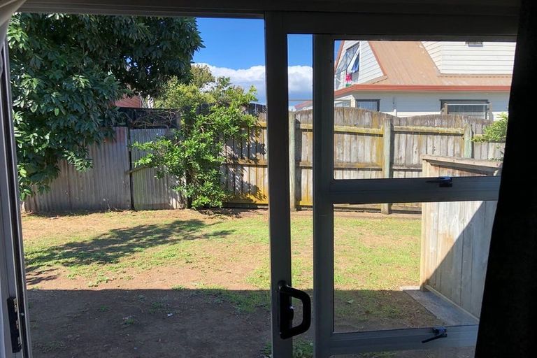 Photo of property in 3/21a Landscape Road, Papatoetoe, Auckland, 2025