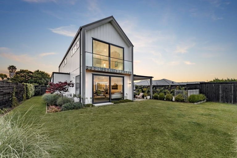 Photo of property in 17 Dinning Road, Riverhead, 0820