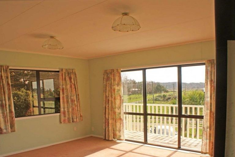 Photo of property in 20 Rangiuia Road, Tolaga Bay, 4077
