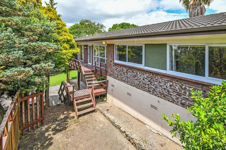 Photo of property in 57 Ray Small Drive, Pahurehure, Papakura, 2113