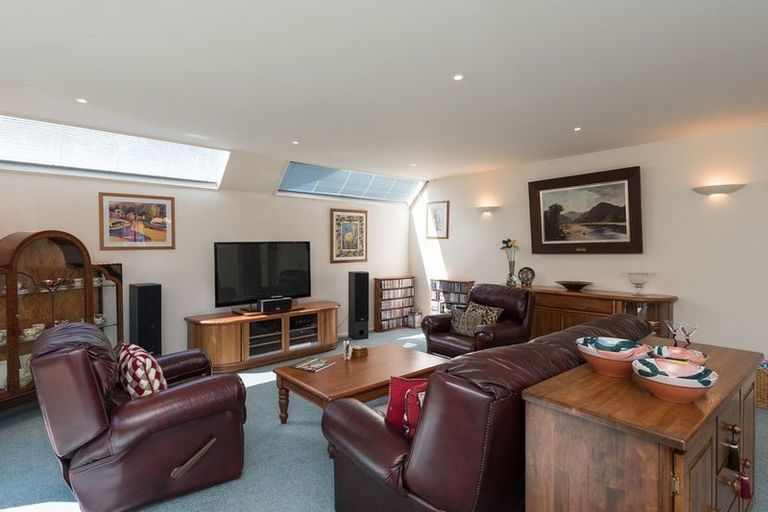 Photo of property in 9 Ridvan Grove, Ngaio, Wellington, 6035