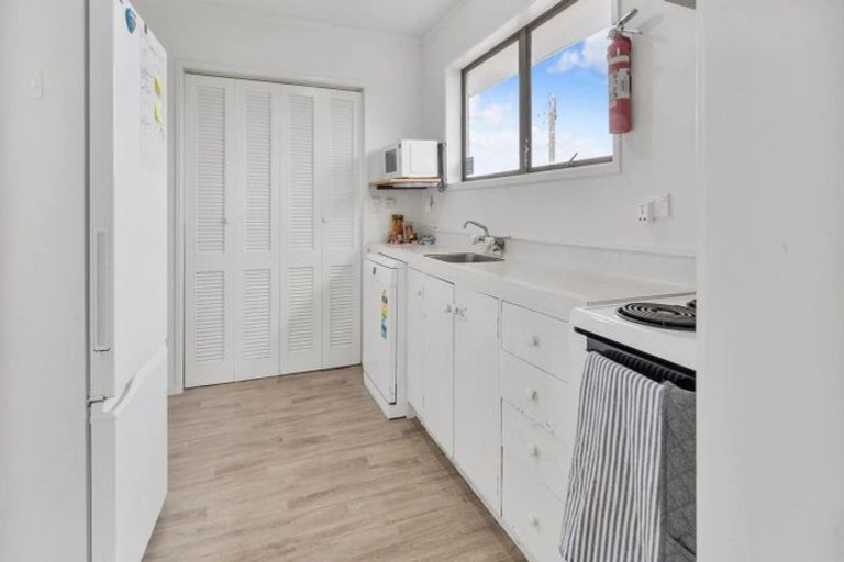 Photo of property in 24 Waterloo Street, Dannevirke, 4930