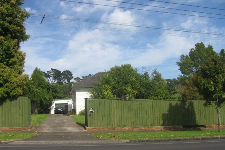 Photo of property in 8 Wheturangi Road, Greenlane, Auckland, 1051