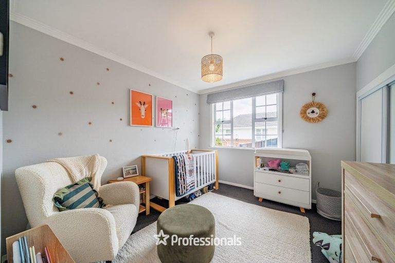 Photo of property in 373 Stokes Valley Road, Stokes Valley, Lower Hutt, 5019