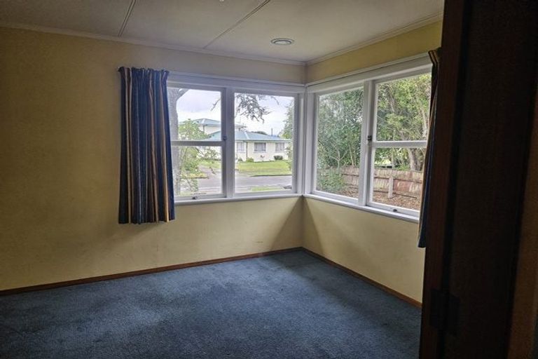 Photo of property in 23 Newhaven Place, Roslyn, Palmerston North, 4414