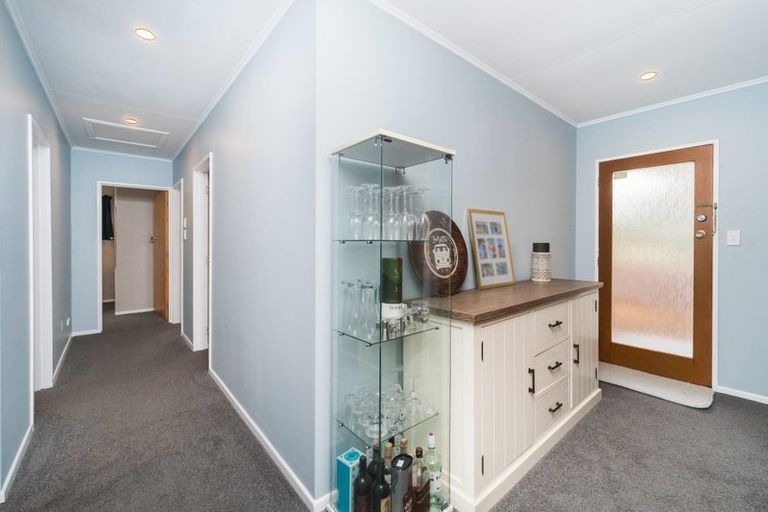 Photo of property in 25 Terry Crescent, Milson, Palmerston North, 4414