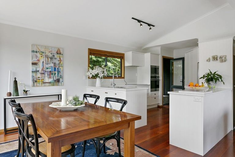 Photo of property in 27 Chesham Avenue, Waipahihi, Taupo, 3330