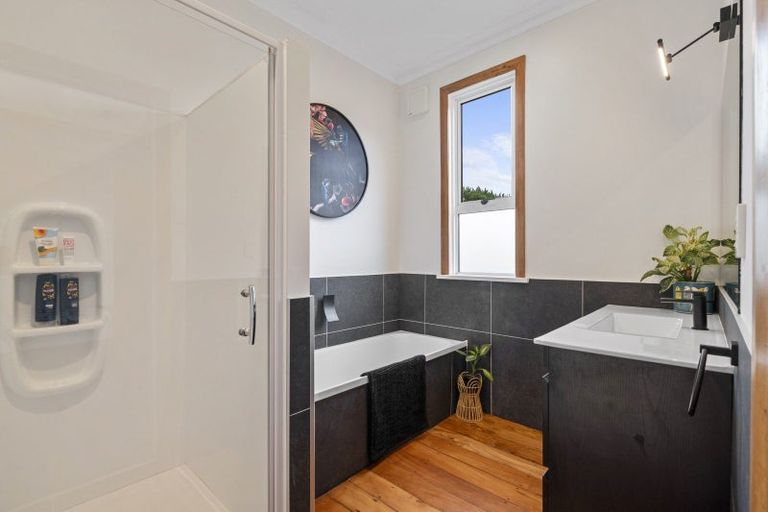 Photo of property in 501 Halcombe Road, Feilding, 4775