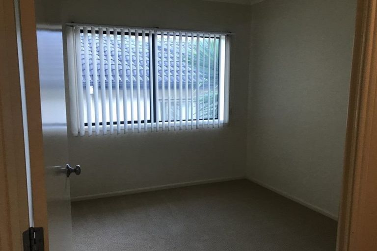 Photo of property in 8 Trimaran Drive, Gulf Harbour, Whangaparaoa, 0930