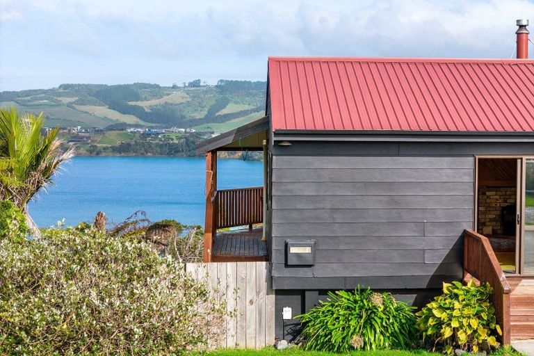 Photo of property in 13 Point Street, Raglan, 3225