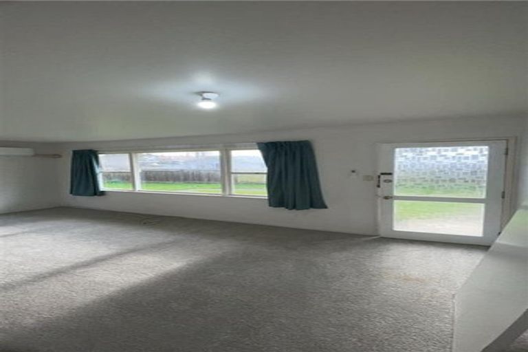 Photo of property in 2/3 Kita Road, Manurewa, Auckland, 2102