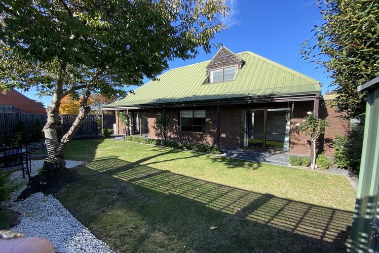 Photo of property in 31a Larch Place, Casebrook, Christchurch, 8051