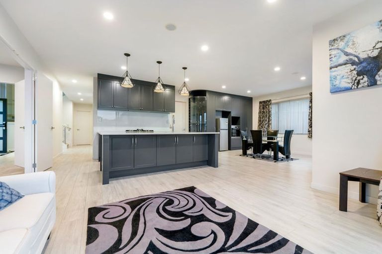 Photo of property in 24 Mettam Drive, Swanson, Auckland, 0614