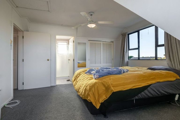 Photo of property in 68 Pencarrow Street, Highbury, Palmerston North, 4412