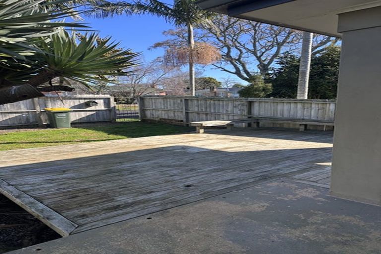 Photo of property in 8 Landscape Road, Pukekohe, 2120