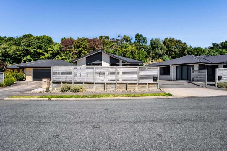 Photo of property in 8a Frederick Place, Whalers Gate, New Plymouth, 4310