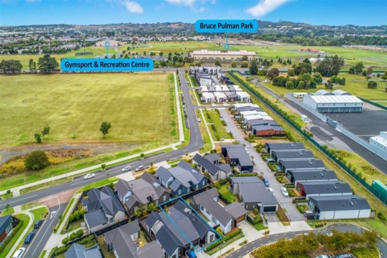 Photo of property in 7 Parachute Crescent, Papakura, 2110