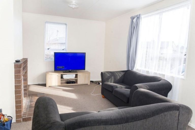 Photo of property in 18 Runciman Place, Dannevirke, 4930