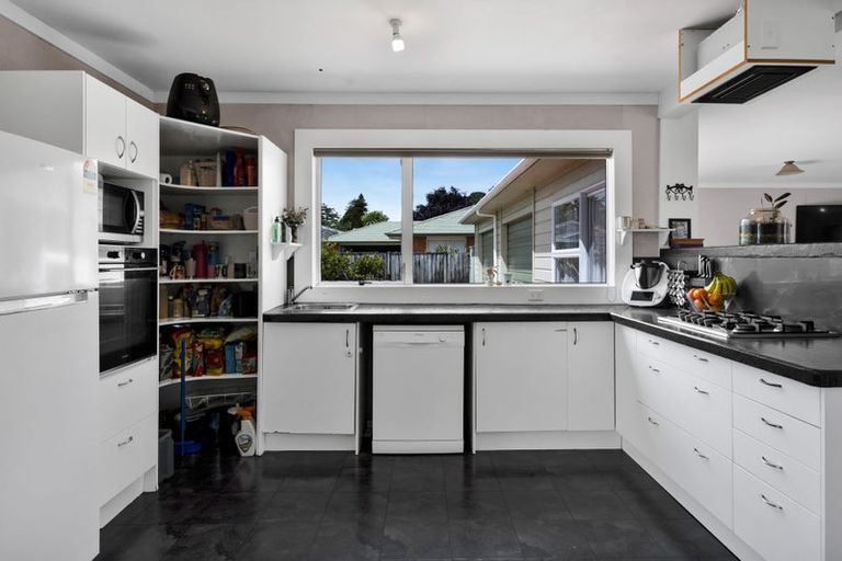 Photo of property in 1 Brookes Street, Inglewood, 4330