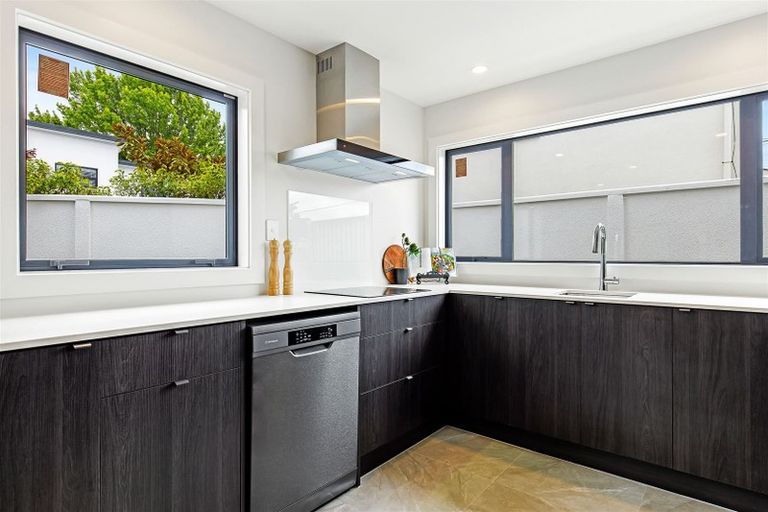 Photo of property in 2/51 Watford Street, Strowan, Christchurch, 8052