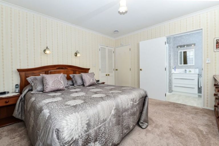 Photo of property in 1/100 Beerescourt Road, Beerescourt, Hamilton, 3200