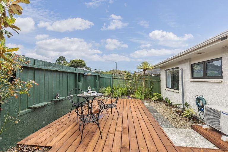 Photo of property in 29b Hinau Street, Tawa, Wellington, 5028
