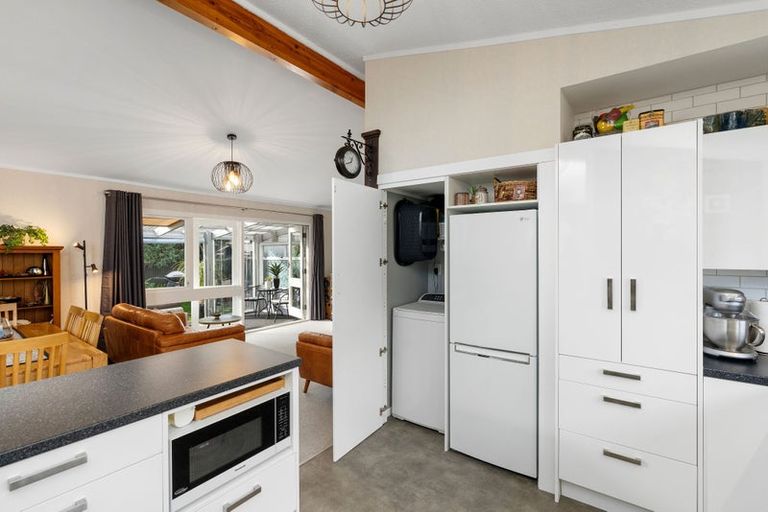 Photo of property in 37 Kent Street, Levin, 5510