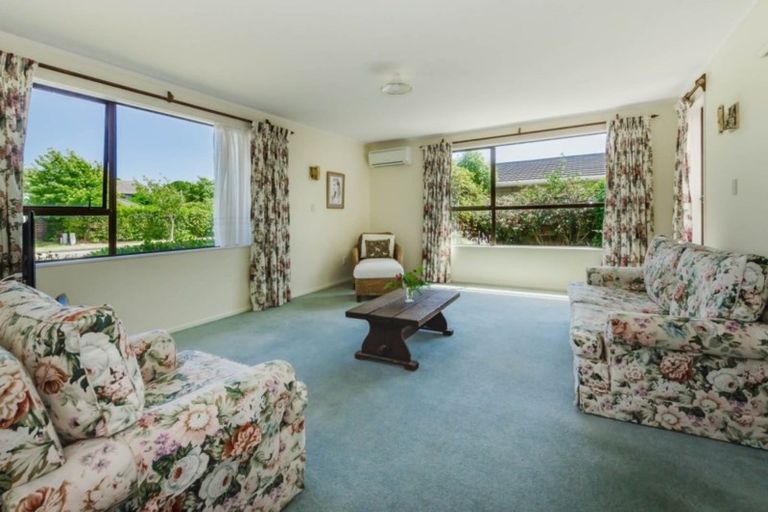 Photo of property in 9 Awanui Drive, Waikanae, 5036