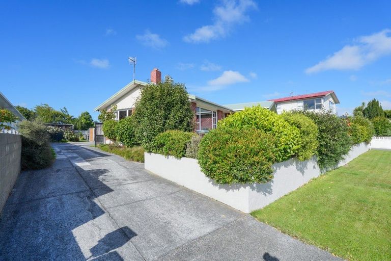 Photo of property in 17 Highfield Terrace, Newfield, Invercargill, 9812