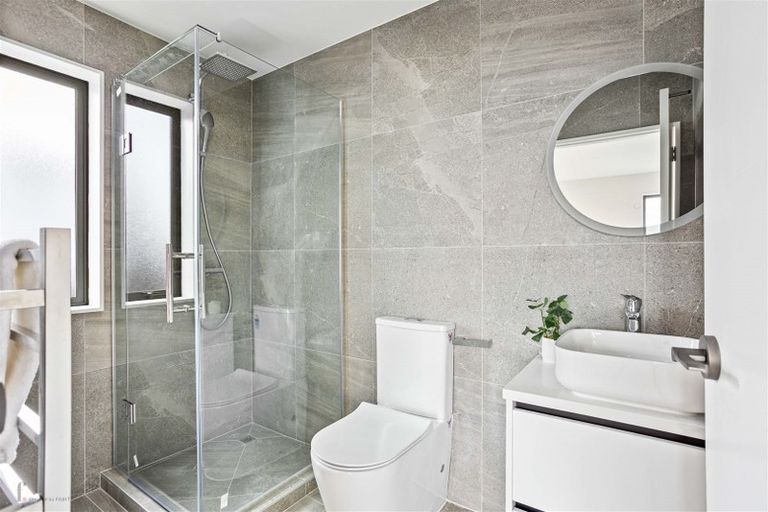 Photo of property in 52 Wallace Road, Hobsonville, Auckland, 0616