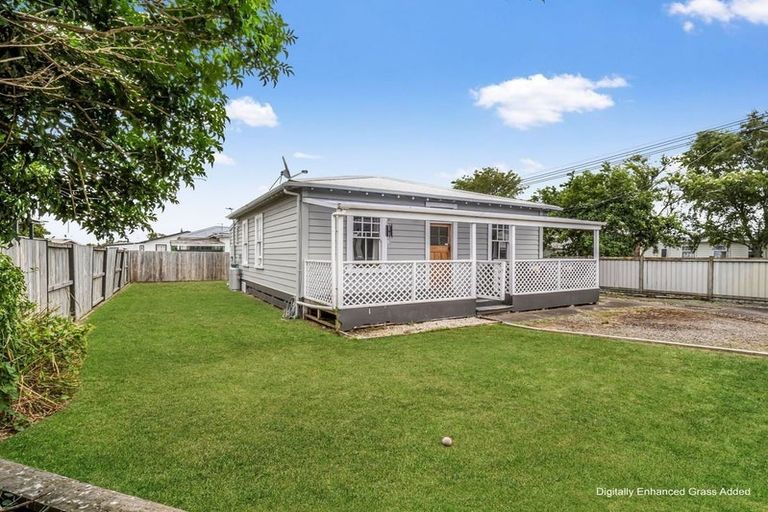 Photo of property in 13 Carlisle Street, Milson, Palmerston North, 4414