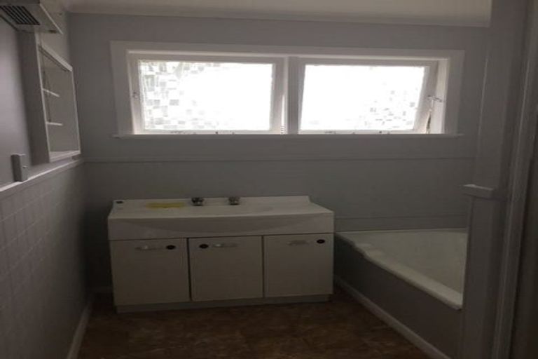 Photo of property in 46 Kennedy Drive, Levin, 5510