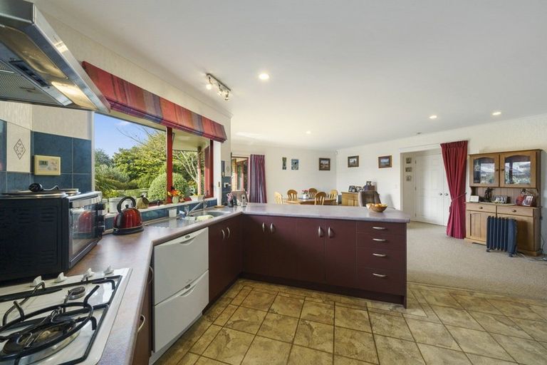Photo of property in 15 San Priamo Place, Paraparaumu Beach, Paraparaumu, 5032