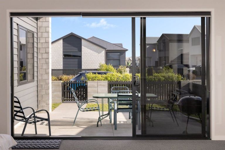 Photo of property in 1 Harp Place, Papamoa, 3118