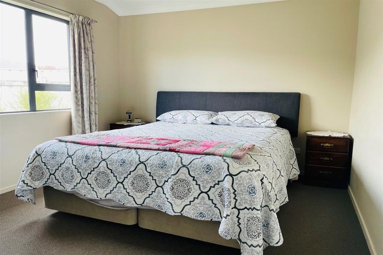 Photo of property in 5 Magdalen Crescent, Pirimai, Napier, 4112