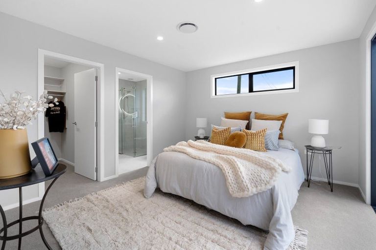 Photo of property in 11 Hereford Drive, Carterton, 5713