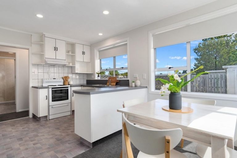 Photo of property in 8 Jefferson Place, Brookfield, Tauranga, 3110