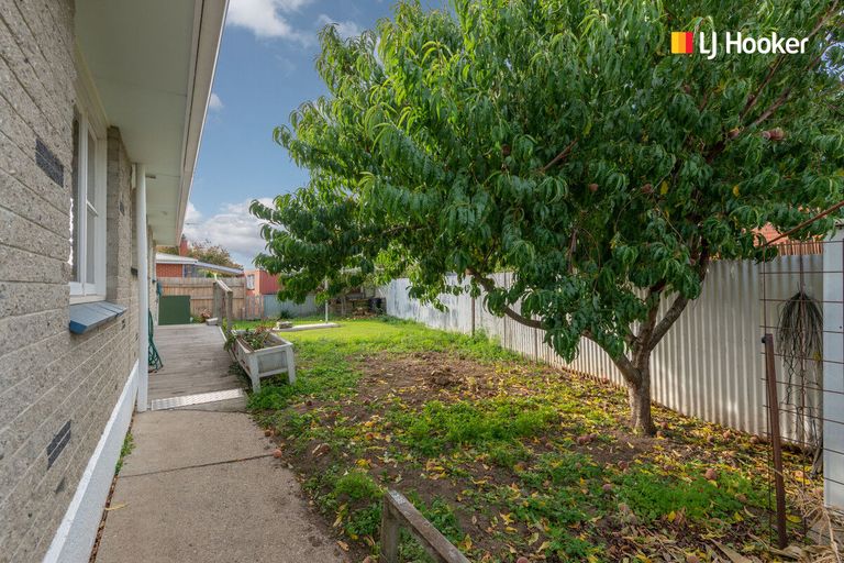 Photo of property in 21 Argyle Street, Mosgiel, 9024
