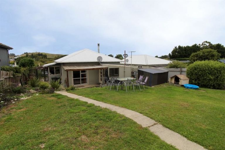 Photo of property in 10 Kelvin Street, South Hill, Oamaru, 9400