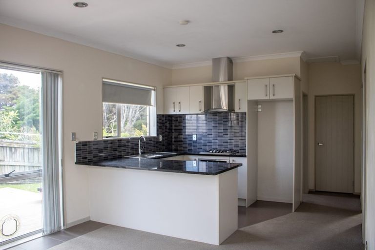 Photo of property in 108 San Marino Drive West, Henderson, Auckland, 0612