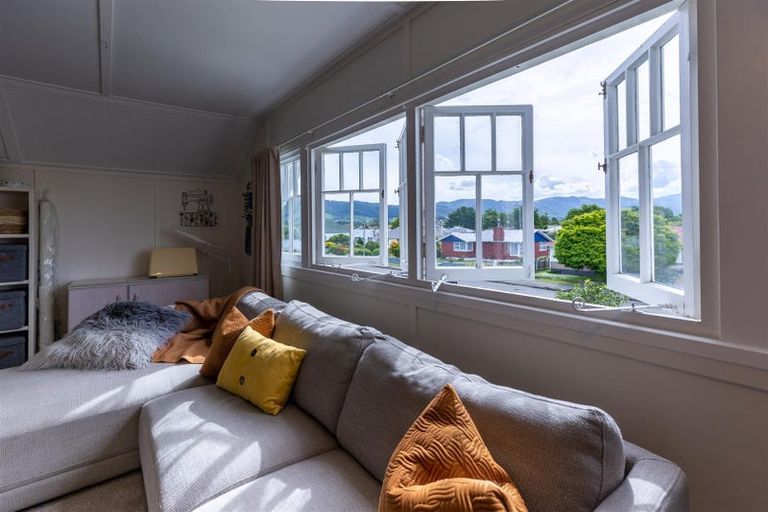 Photo of property in 17 Rhodes Street, Waimate, 7924