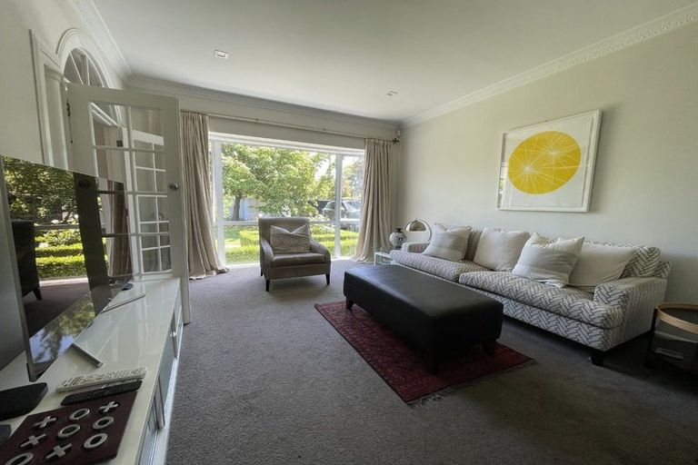 Photo of property in 16 Poynder Avenue, Merivale, Christchurch, 8014