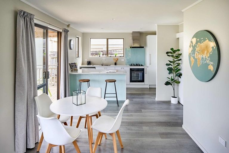 Photo of property in 2 Gainsborough Grove, Belmont, Lower Hutt, 5010