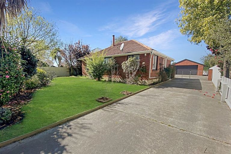 Photo of property in 187 Aorangi Road, Bryndwr, Christchurch, 8053