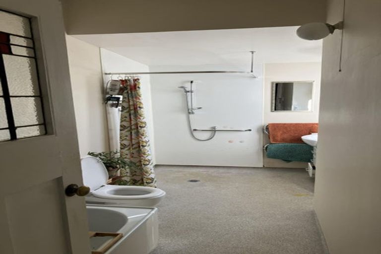 Photo of property in 10 Rimu Road, Kelburn, Wellington, 6012